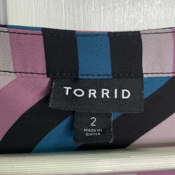 Torrid Georgette Bow Tie Stripe Blouse Top W-508 Plus Size 2X - Picture 6 of 11